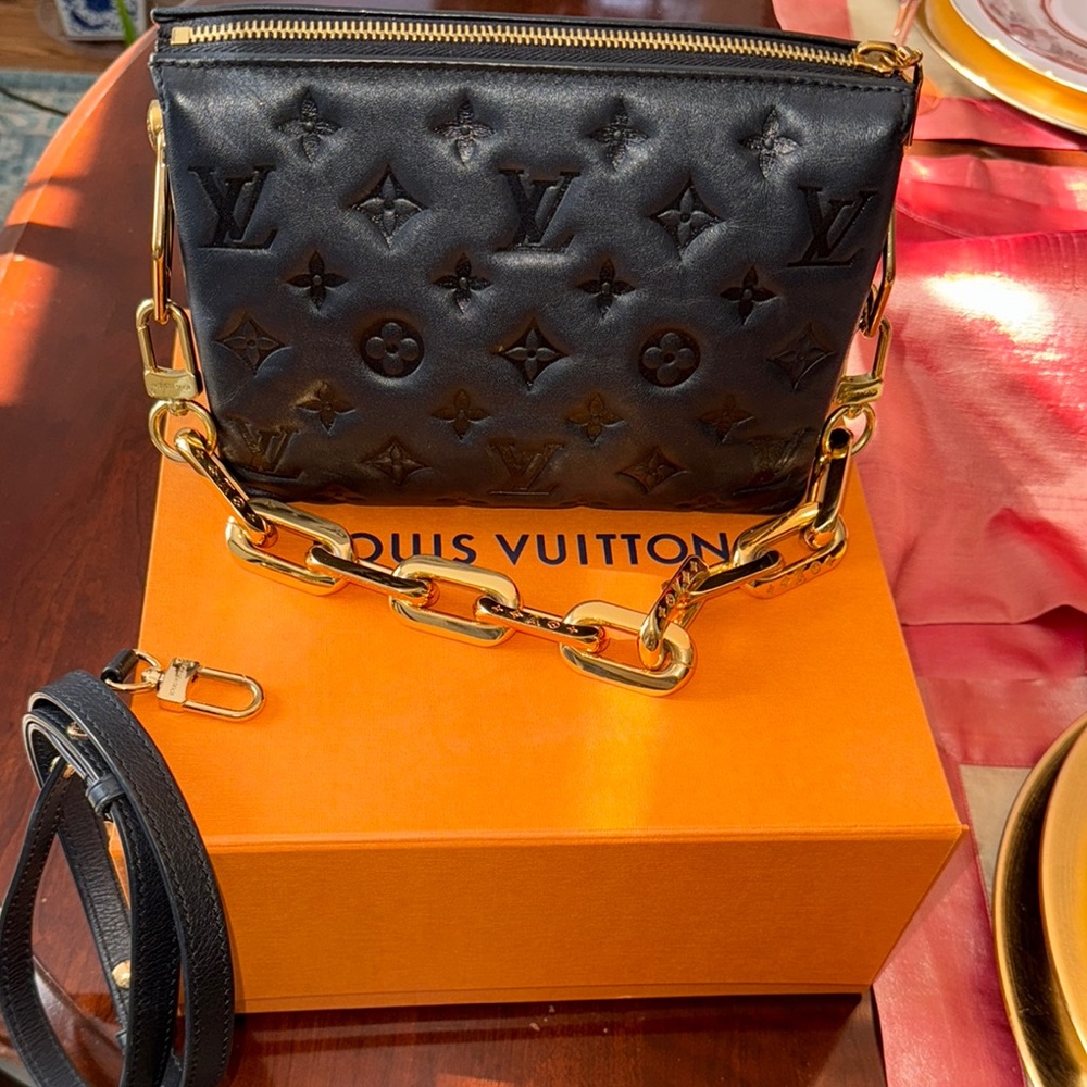Louis Vuitton Coussin BB Noir